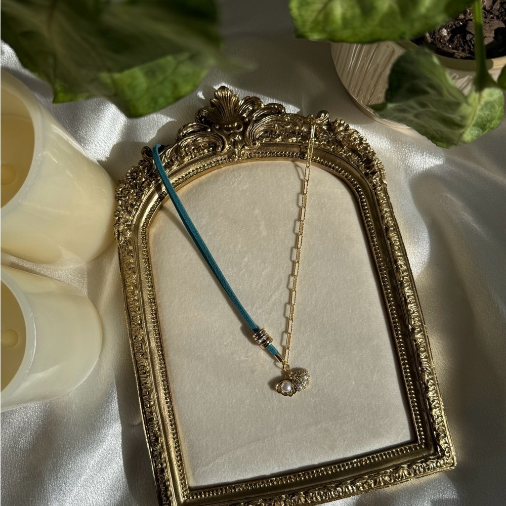 Ocean Muse Shell Necklace